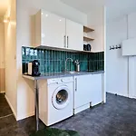 1 Bedroom Near Cavrois - * Croix