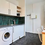 1 Bedroom Near Cavrois -