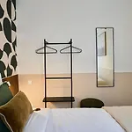 1 Bedroom Near Cavrois - * Croix
