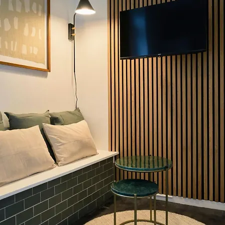 1 Bedroom Near Cavrois - Apartamento