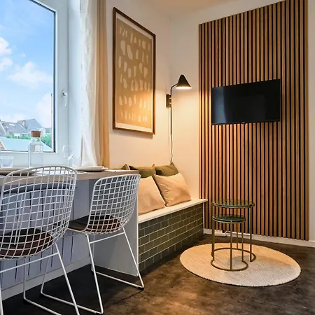 1 Bedroom Near Cavrois -